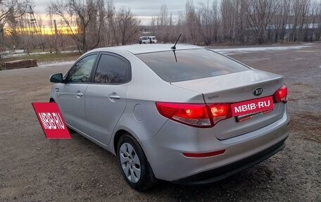 KIA Rio III рестайлинг, 2015 год, 660 000 рублей, 9 фотография