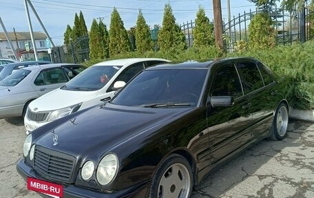 Mercedes-Benz E-Класс, 1996 год, 650 000 рублей, 9 фотография