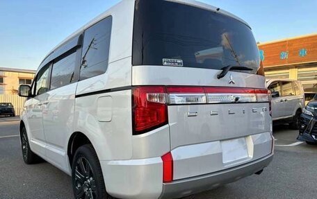 Mitsubishi Delica D:5 I, 2022 год, 3 280 000 рублей, 4 фотография