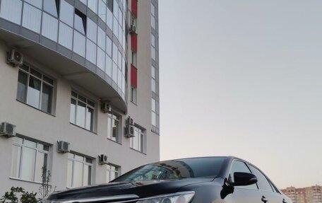 Toyota Camry, 2015 год, 1 975 000 рублей, 2 фотография