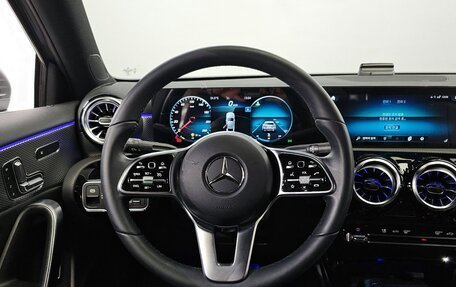 Mercedes-Benz A-Класс, 2022 год, 2 900 000 рублей, 7 фотография