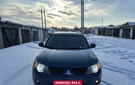 Mitsubishi Outlander III рестайлинг 3, 2006 год, 1 350 000 рублей, 4 фотография