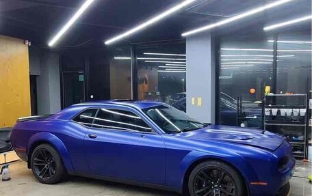 Dodge Challenger III рестайлинг 2, 2020 год, 14 000 000 рублей, 11 фотография