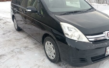 Toyota ISis I, 2012 год, 1 510 000 рублей, 3 фотография