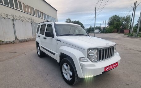 Jeep Cherokee, 2010 год, 2 000 000 рублей, 22 фотография