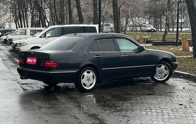 Mercedes-Benz E-Класс, 2001 год, 650 000 рублей, 1 фотография