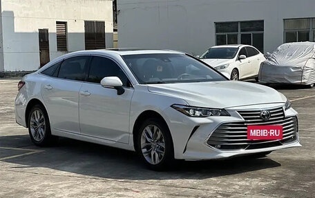 Toyota Avalon, 2022 год, 2 590 000 рублей, 3 фотография