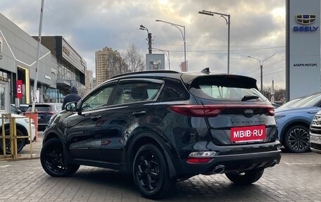 KIA Sportage IV рестайлинг, 2021 год, 2 549 000 рублей, 4 фотография