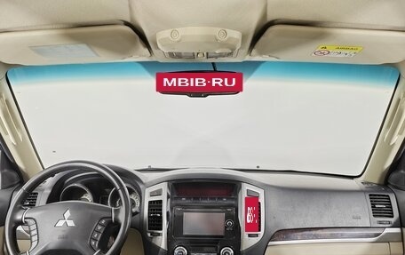 Mitsubishi Pajero IV, 2017 год, 3 099 000 рублей, 16 фотография