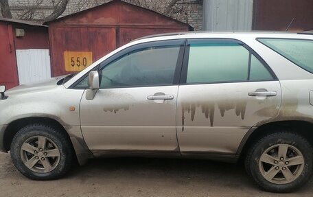 Toyota Harrier, 2000 год, 700 000 рублей, 3 фотография