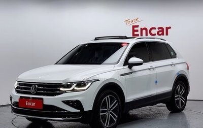 Volkswagen Tiguan II, 2021 год, 3 280 000 рублей, 1 фотография