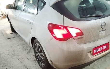 Opel Astra J, 2011 год, 724 000 рублей, 5 фотография