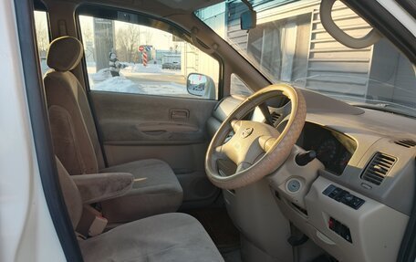 Nissan Serena II, 2002 год, 379 000 рублей, 12 фотография