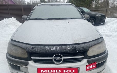 Opel Omega B, 1999 год, 210 000 рублей, 2 фотография