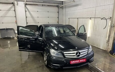 Mercedes-Benz C-Класс, 2011 год, 600 000 рублей, 1 фотография