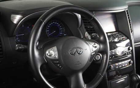 Infiniti QX70, 2013 год, 2 299 000 рублей, 12 фотография