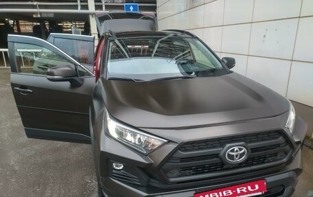 Toyota RAV4, 2022 год, 3 900 000 рублей, 7 фотография