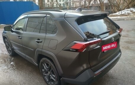 Toyota RAV4, 2022 год, 3 900 000 рублей, 8 фотография