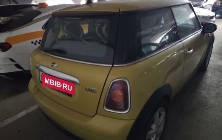 MINI Hatch, 2010 год, 750 000 рублей, 3 фотография