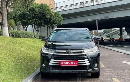 Toyota Highlander III, 2021 год, 3 484 000 рублей, 2 фотография