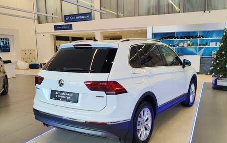 Volkswagen Tiguan II, 2018 год, 3 150 000 рублей, 5 фотография