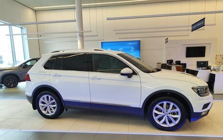 Volkswagen Tiguan II, 2018 год, 3 150 000 рублей, 6 фотография