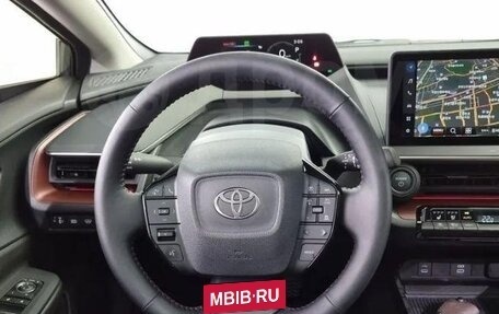 Toyota Prius IV XW50, 2024 год, 4 000 000 рублей, 7 фотография