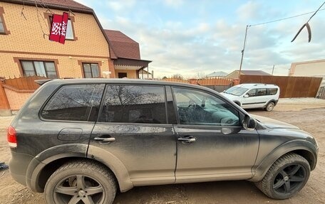 Volkswagen Touareg III, 2003 год, 800 000 рублей, 4 фотография