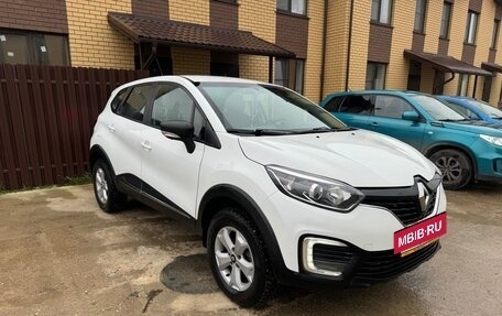 Renault Kaptur I рестайлинг, 2019 год, 1 108 000 рублей, 3 фотография