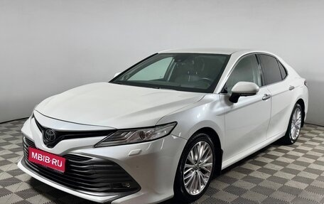 Toyota Camry, 2020 год, 3 555 000 рублей, 1 фотография