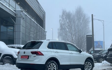 Volkswagen Tiguan II, 2017 год, 2 499 000 рублей, 4 фотография