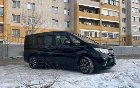 Honda Stepwgn IV, 2015 год, 1 830 000 рублей, 1 фотография