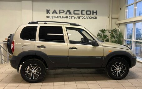 Chevrolet Niva I рестайлинг, 2010 год, 490 000 рублей, 6 фотография