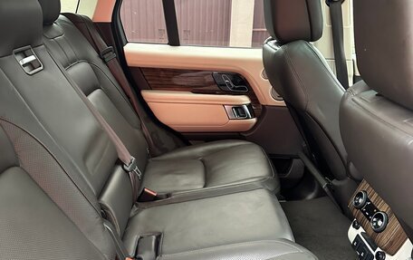 Land Rover Range Rover IV рестайлинг, 2018 год, 6 250 000 рублей, 3 фотография