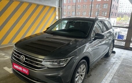 Volkswagen Tiguan II, 2022 год, 3 600 000 рублей, 1 фотография