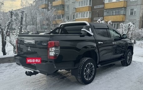 Mitsubishi L200 IV рестайлинг, 2019 год, 3 000 000 рублей, 8 фотография