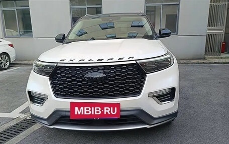 Ford Explorer VI, 2020 год, 2 530 000 рублей, 2 фотография