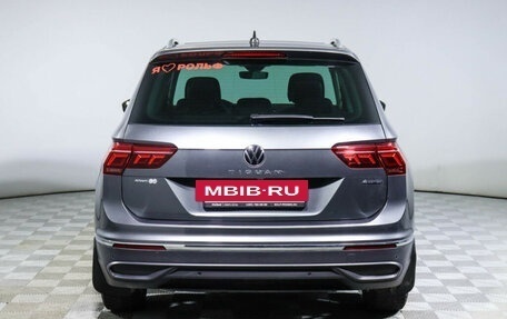 Volkswagen Tiguan II, 2021 год, 2 950 000 рублей, 6 фотография