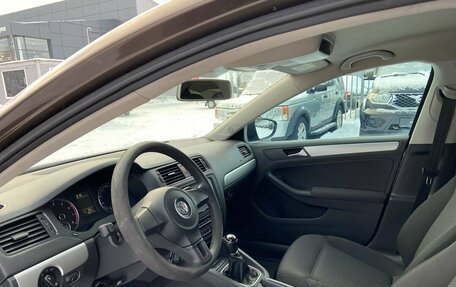 Volkswagen Jetta VI, 2012 год, 1 078 000 рублей, 13 фотография