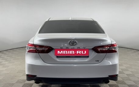 Toyota Camry, 2020 год, 3 555 000 рублей, 6 фотография