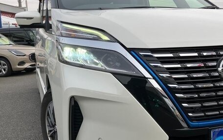 Nissan Serena IV, 2022 год, 2 100 000 рублей, 2 фотография