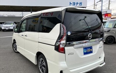 Nissan Serena IV, 2022 год, 2 100 000 рублей, 6 фотография