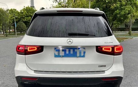 Mercedes-Benz GLB, 2021 год, 2 600 000 рублей, 4 фотография