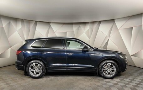 Volkswagen Touareg III, 2018 год, 6 фотография