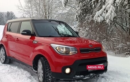 KIA Soul II рестайлинг, 2017 год, 1 625 000 рублей, 3 фотография