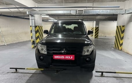 Mitsubishi Pajero IV, 2007 год, 2 250 000 рублей, 2 фотография