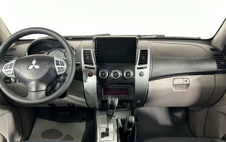 Mitsubishi Pajero Sport II рестайлинг, 2011 год, 1 579 000 рублей, 13 фотография