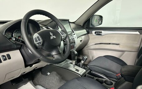 Mitsubishi Pajero Sport II рестайлинг, 2011 год, 1 579 000 рублей, 10 фотография