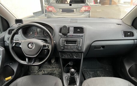 Volkswagen Polo VI (EU Market), 2015 год, 1 090 000 рублей, 9 фотография