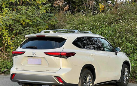 Toyota Highlander, 2022 год, 4 750 000 рублей, 7 фотография